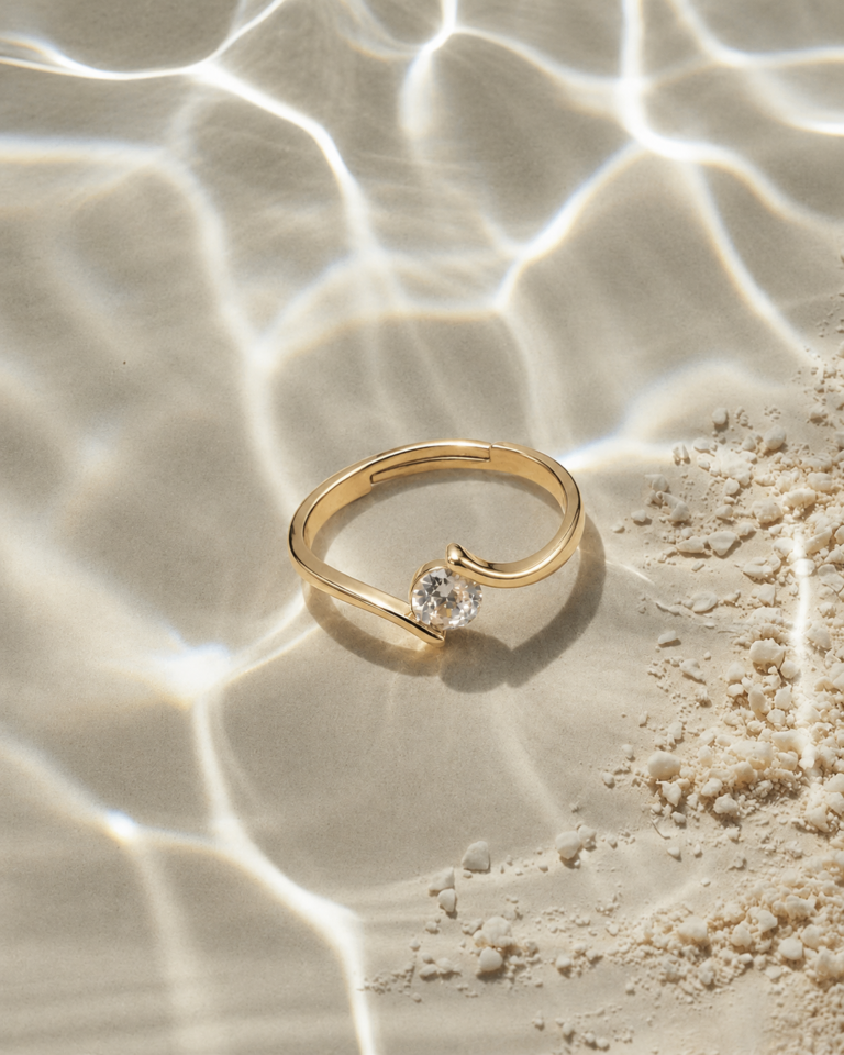 Vela Curve Solitaire Ring